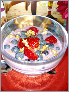 Cereal & Fruit Parfait